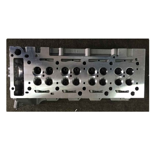 6110105020   AMC908574 engine parts cylinder head for OM646951  OM646.961  E200 C200