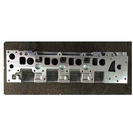 6110105020   AMC908574 engine parts cylinder head for OM646951  OM646.961  E200 C200