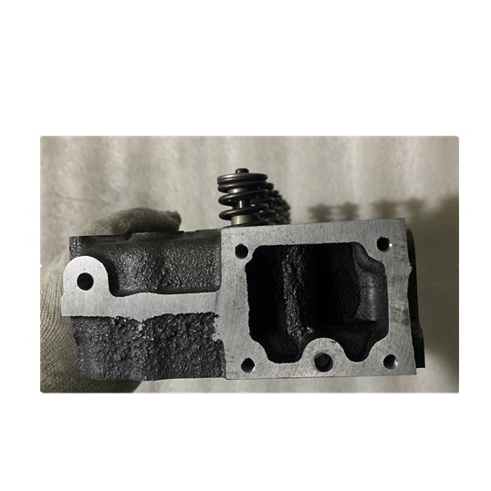 Chongqing Wholesea V1505 Cylinder Head / Cylinder head Assy For K-ubota V1505 Diesel Engine