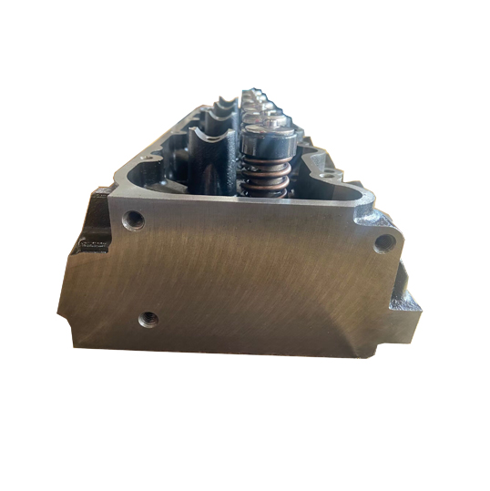Brand new 10137567 Cylinder Head for GM 6.5