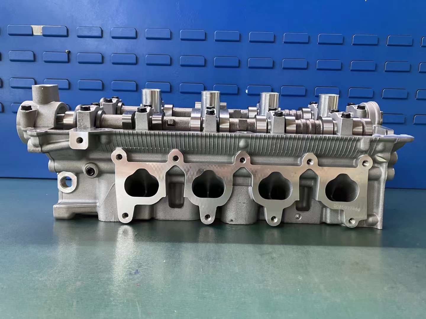 AUTO ENGINE PARTS G4EE completed cylinder head 22100-26100 for KI A HYUN DAI G4EE ACCENT GETZ VERNA 1.4L 2005-