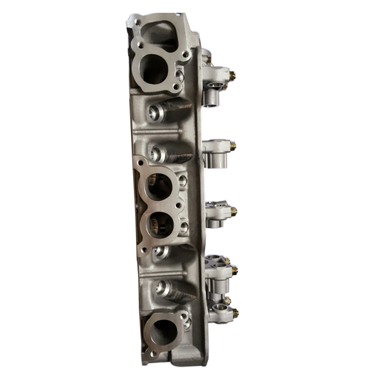 Brand new Cylinder Head 8-97129-630-0 8-97129-631 910512 FOR ISUZU 4ZE1