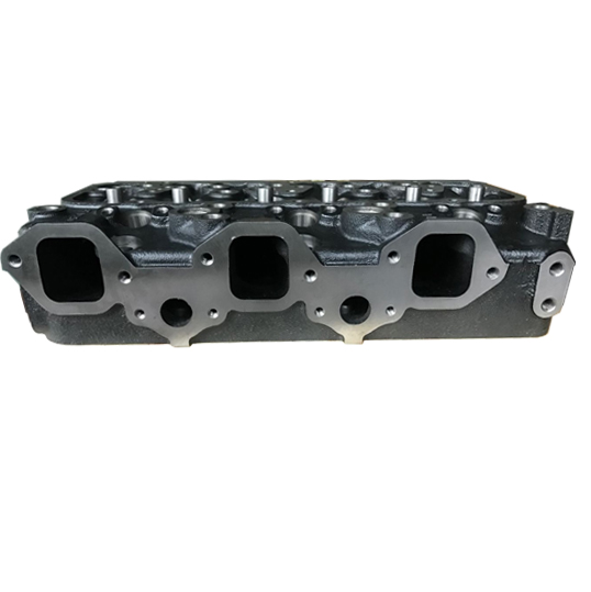 Auto parts PE6T Cylinder head for KUBOTA Engine PF6T PE6T